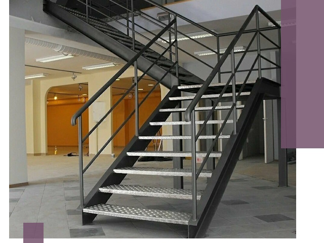 Лестницы для офиса в Южноуральске: изготовление, монтаж, демонтаж