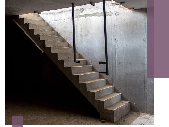 Изготовление и монтаж лестниц в подвале в Южноуральске
