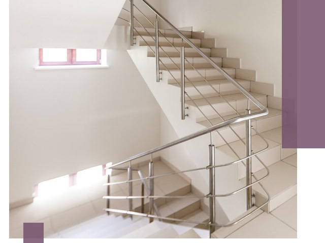 Установка и замена перил в подъезде в Южноуральске