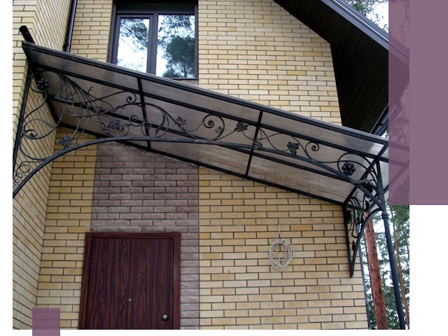 Односкатные козырьки из металла под ключ в Южноуральске