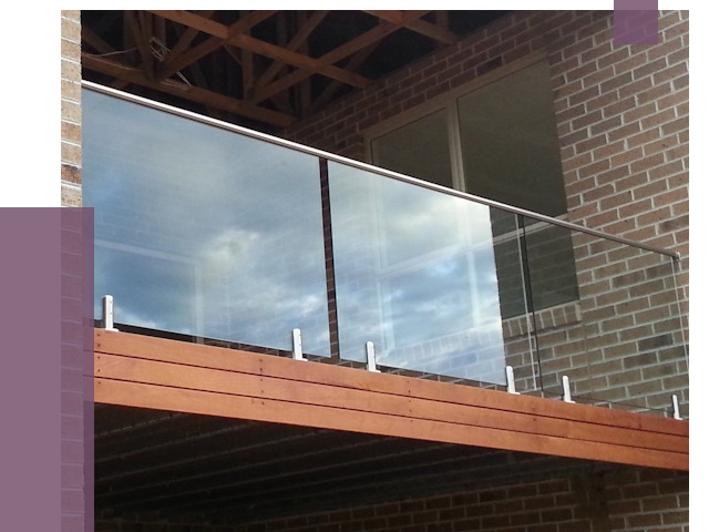 Стеклянные парапеты на крыше и террасе в Южноуральске от 12303 руб. | ПРОЛЁТ-Жрк