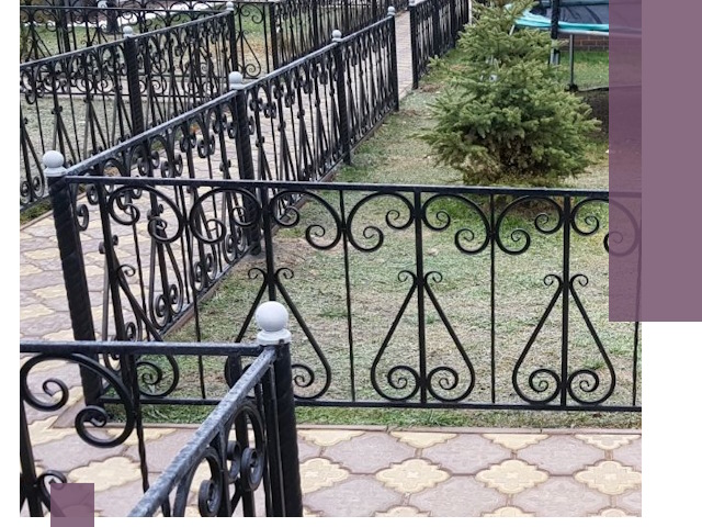 Кованые газонные ограждения под ключ в Южноуральске